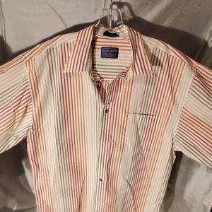 PENDLETON BUTTON UP SHIRT SIZE LARGE LONGSLEEVED
